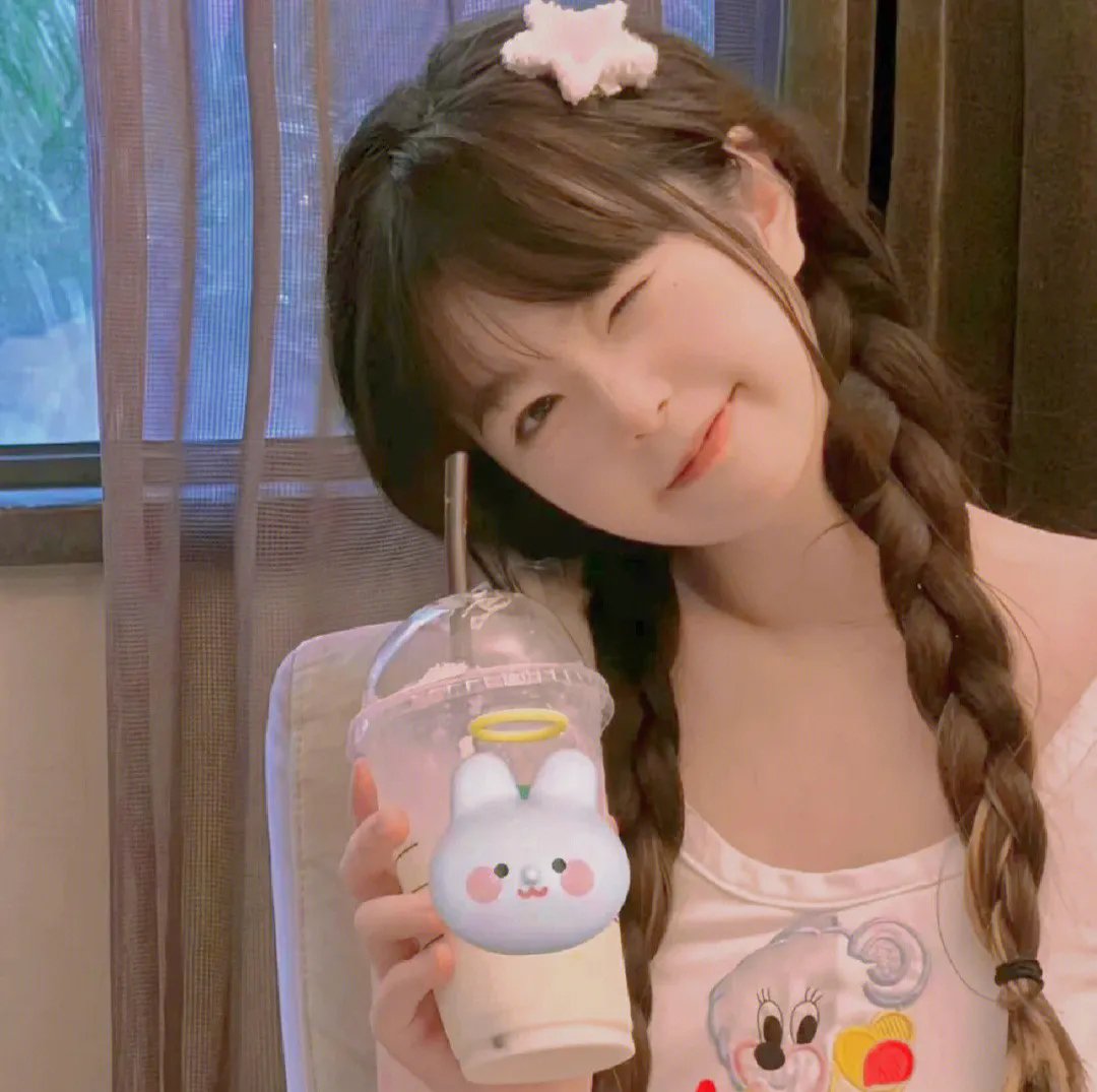 重生之后,我为女儿囤积了亿万物资